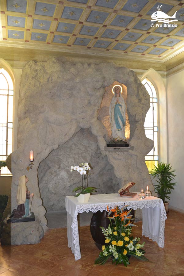 Grotta della Madonna di Lourdes grotta lourdes 1018